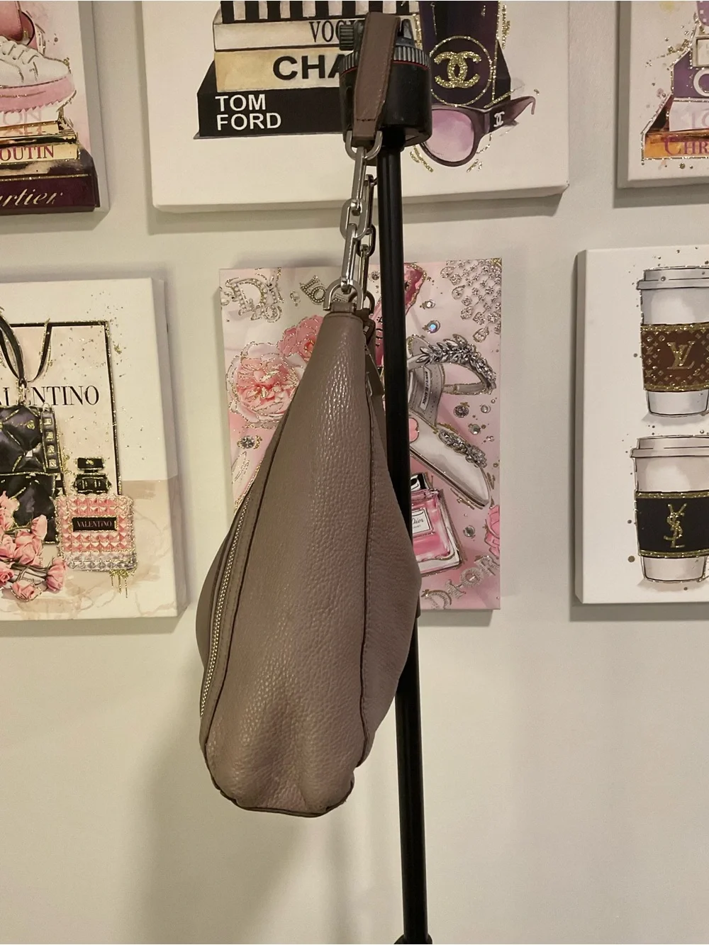 UC Michael Kors Taupe Leather Shoulder Hobo Bag CLL102